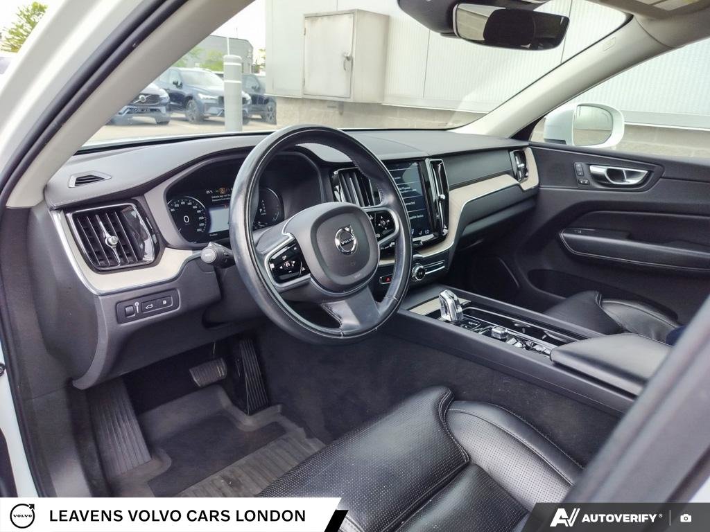 2019 Volvo XC60 INSCRIPTION-12