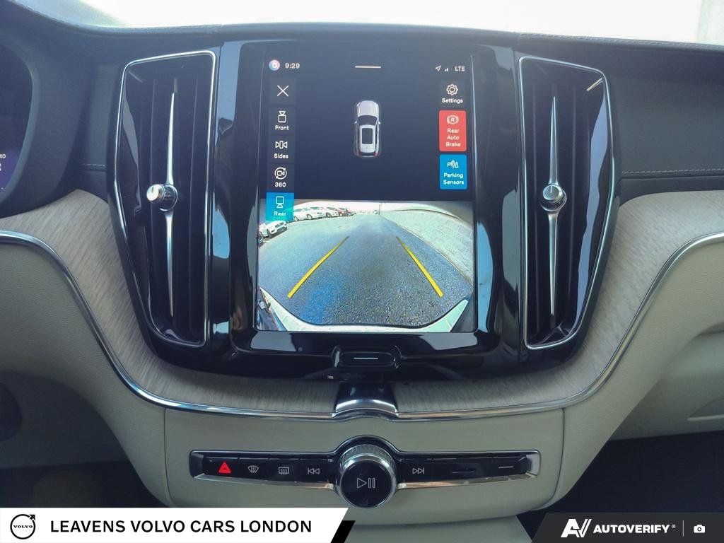 2022 Volvo XC60 INSCRIPTION-18