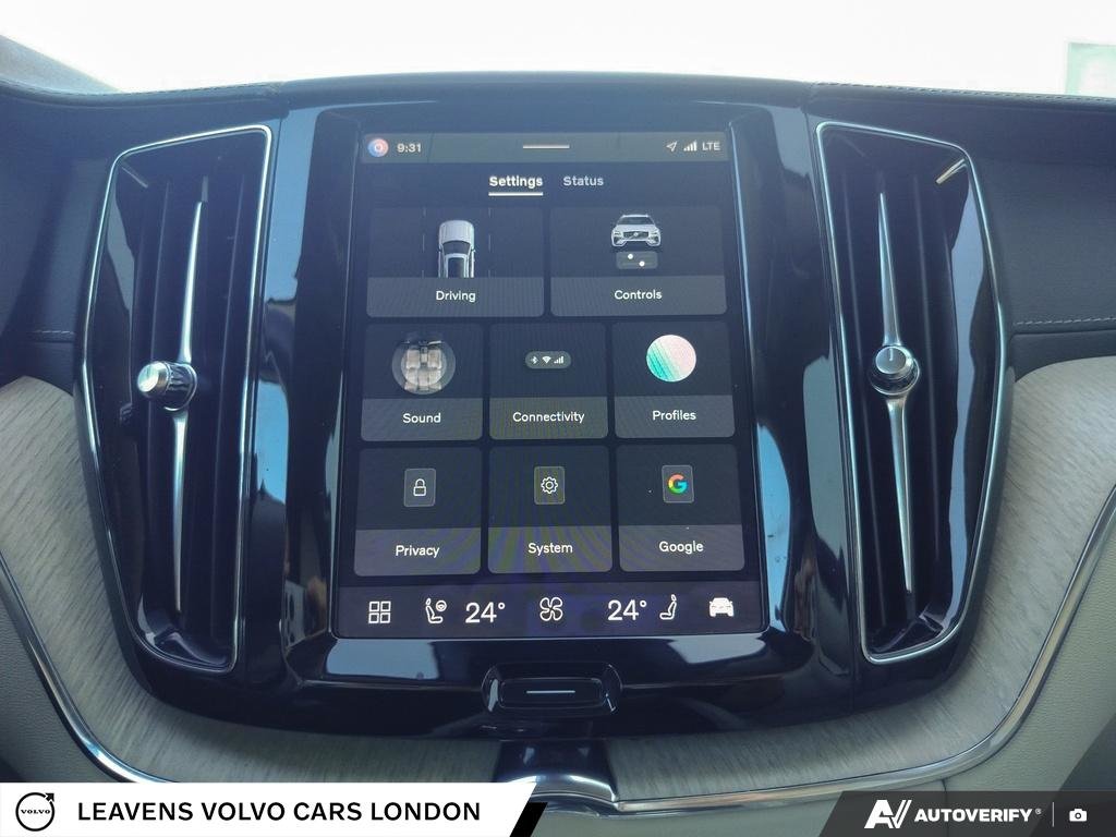 2022 Volvo XC60 INSCRIPTION-27