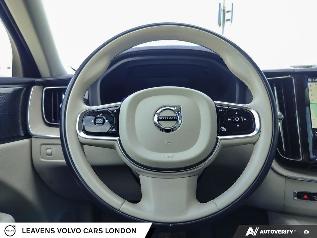 2022 Volvo XC60 INSCRIPTION-13