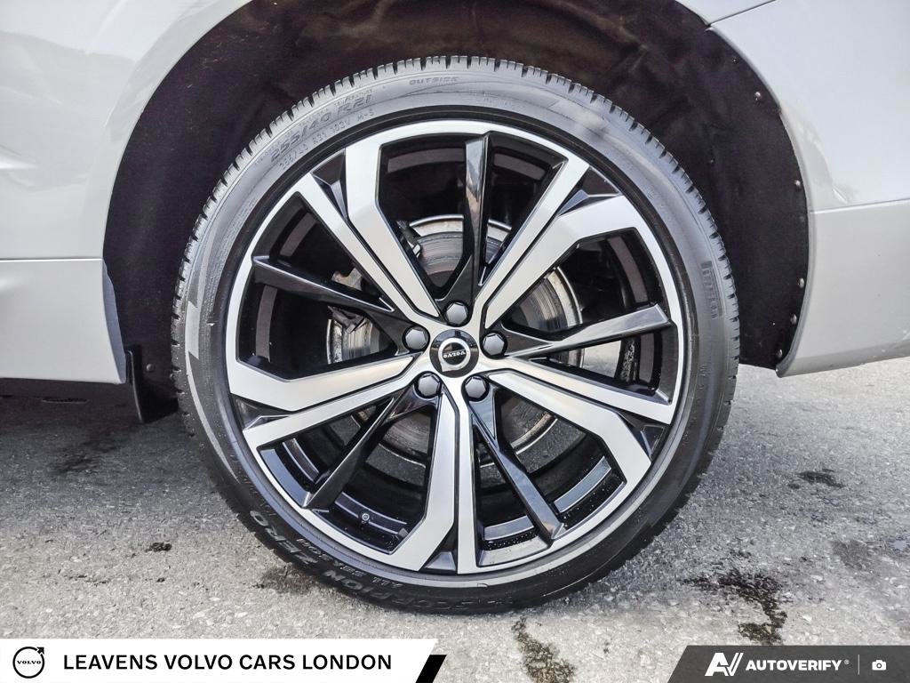 2022 Volvo XC60 R-DESIGN-5