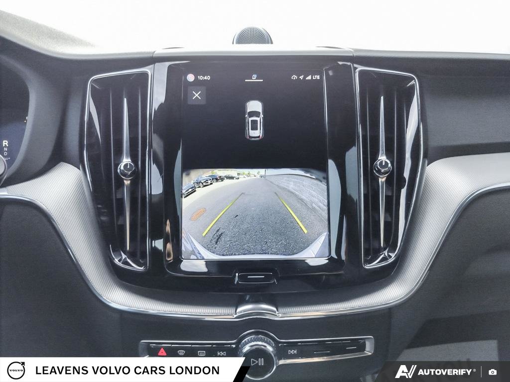 2022 Volvo XC60 R-DESIGN-18