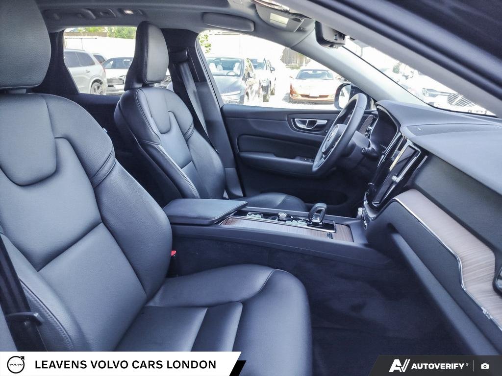 2024 Volvo XC60 PLUS DARK THEME-21
