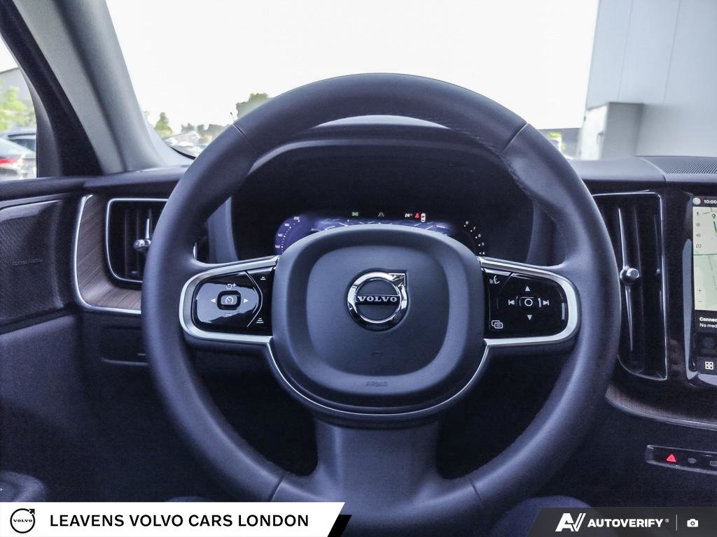 2024 Volvo XC60 PLUS DARK THEME-13