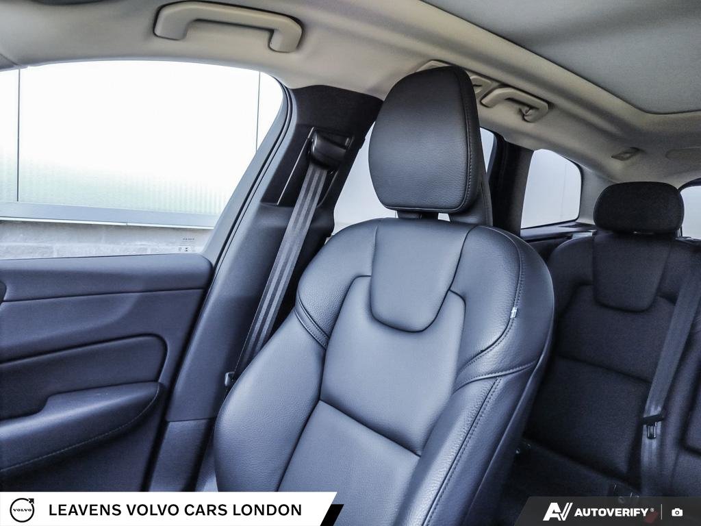 2024 Volvo XC60 PLUS DARK THEME-19