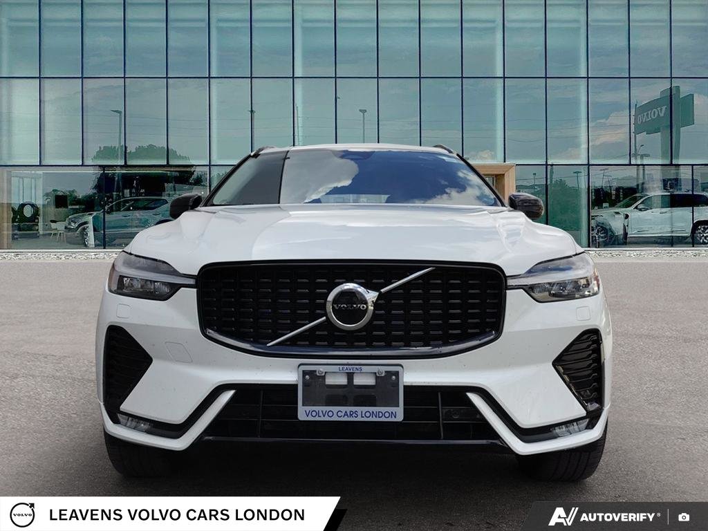 2025 Volvo XC60 CORE DARK THEME-1