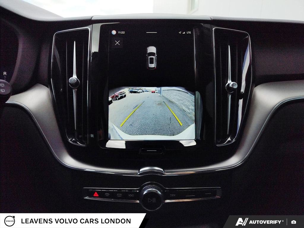 2025 Volvo XC60 CORE DARK THEME-18