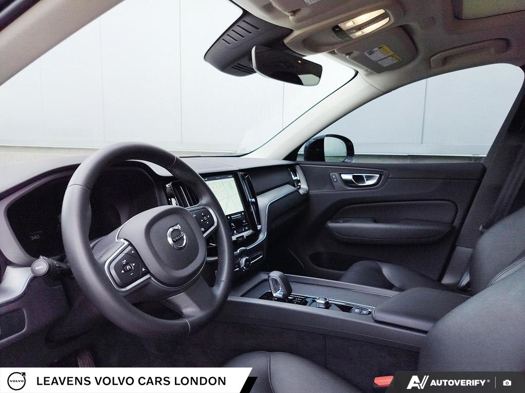 2025 Volvo XC60 CORE DARK THEME-12