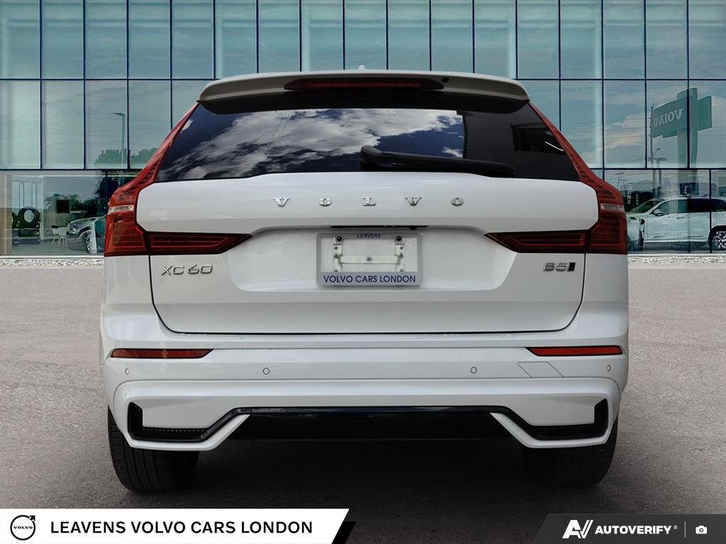 2025 Volvo XC60 CORE DARK THEME-4