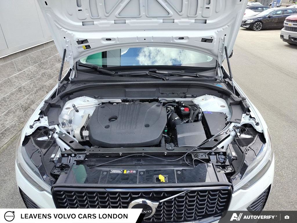 2025 Volvo XC60 CORE DARK THEME-9