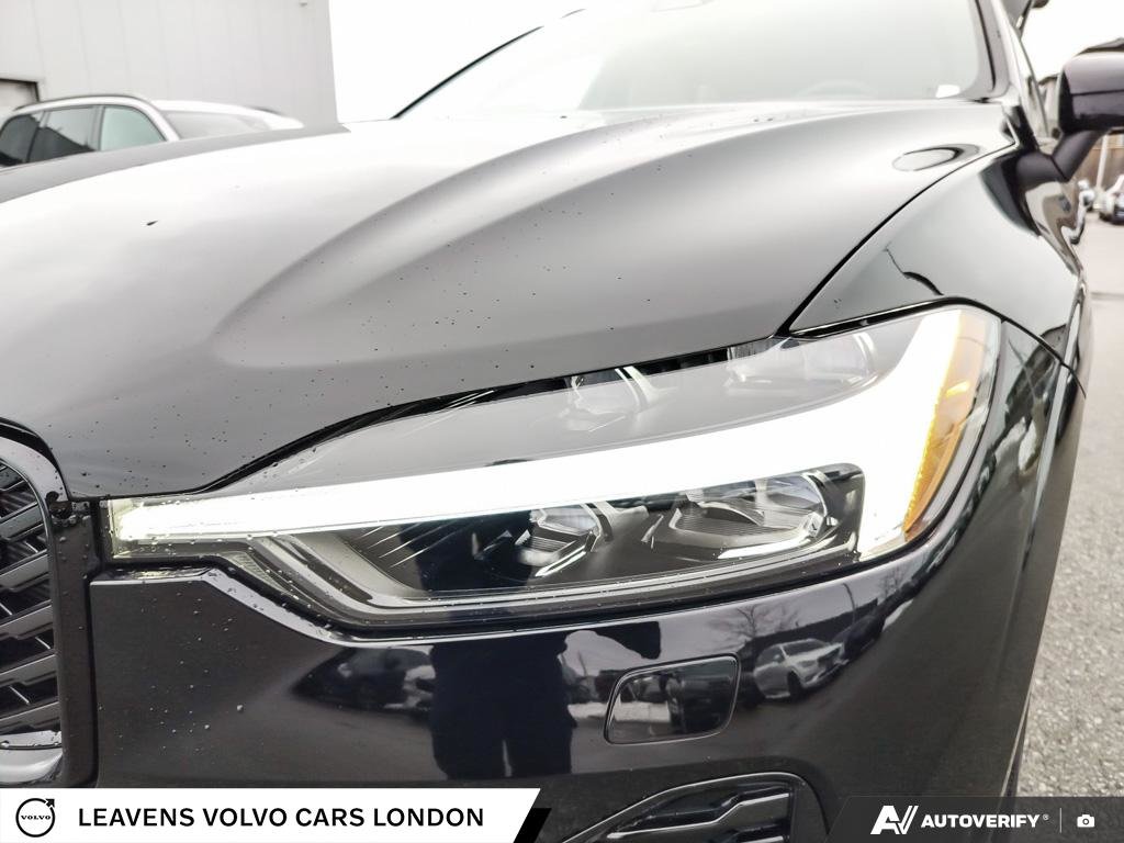 2026 Volvo XC60 PLUS DARK THEME-7
