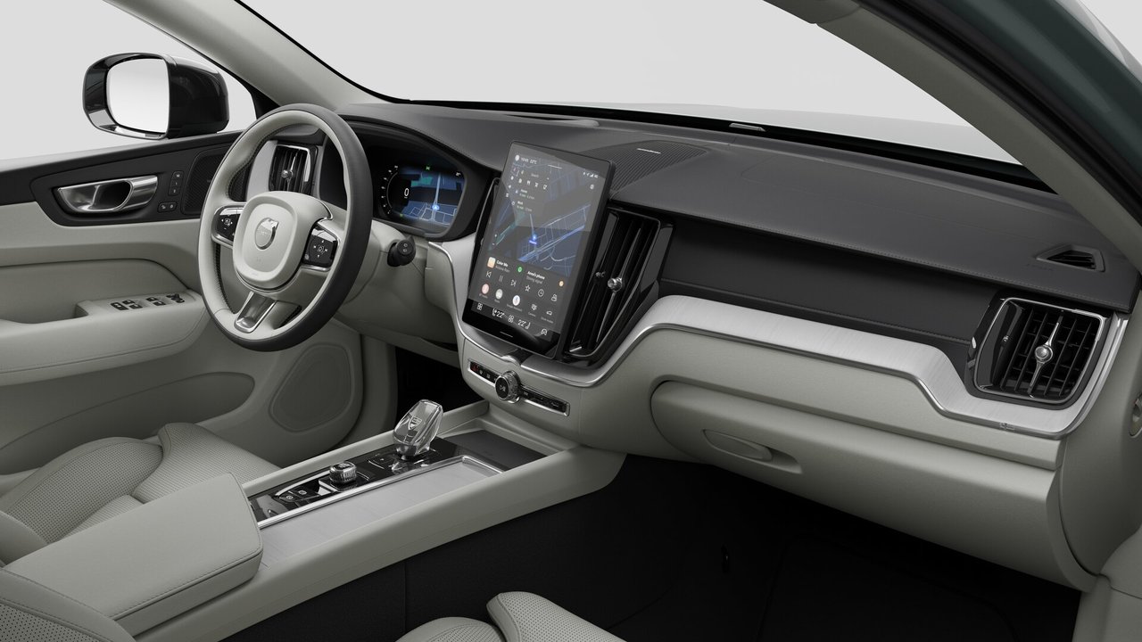 2026 Volvo XC60 ULTRA DARK THEME-9