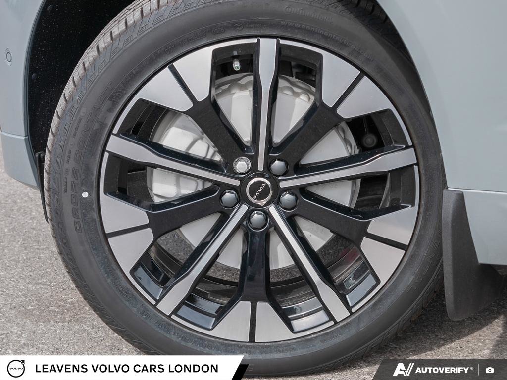 2026 Volvo XC60 PLUS DARK THEME-5