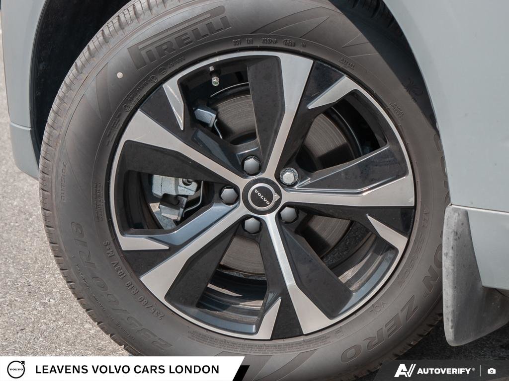 2026 Volvo XC60 CORE DARK THEME-5