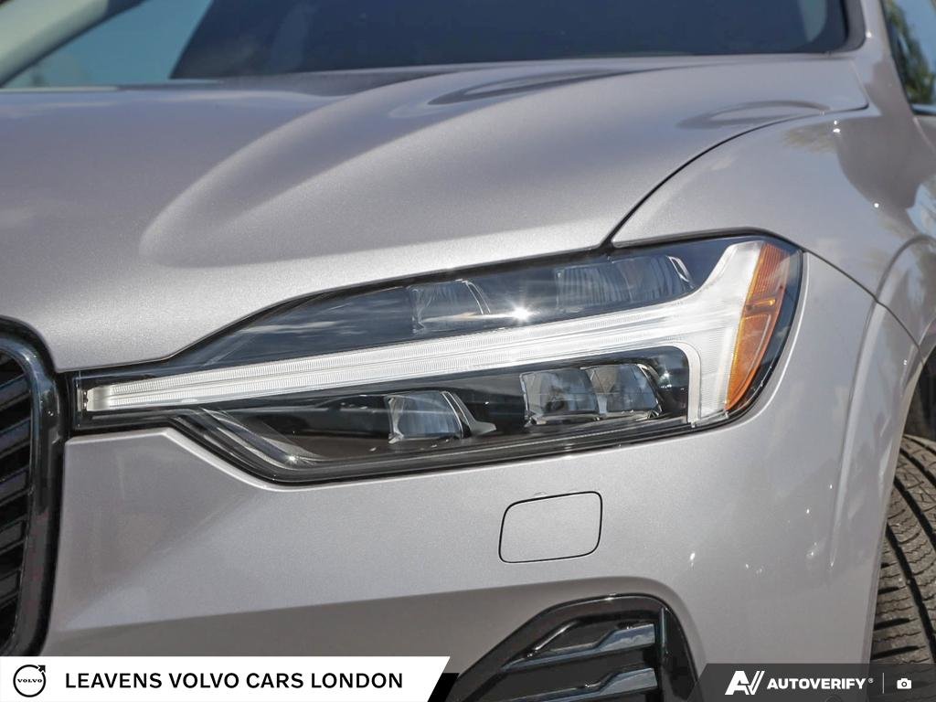 2027 Volvo XC60 PLUS DARK THEME-9
