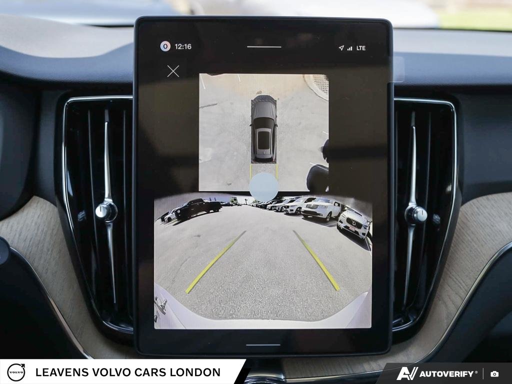 2027 Volvo XC60 PLUS DARK THEME-26