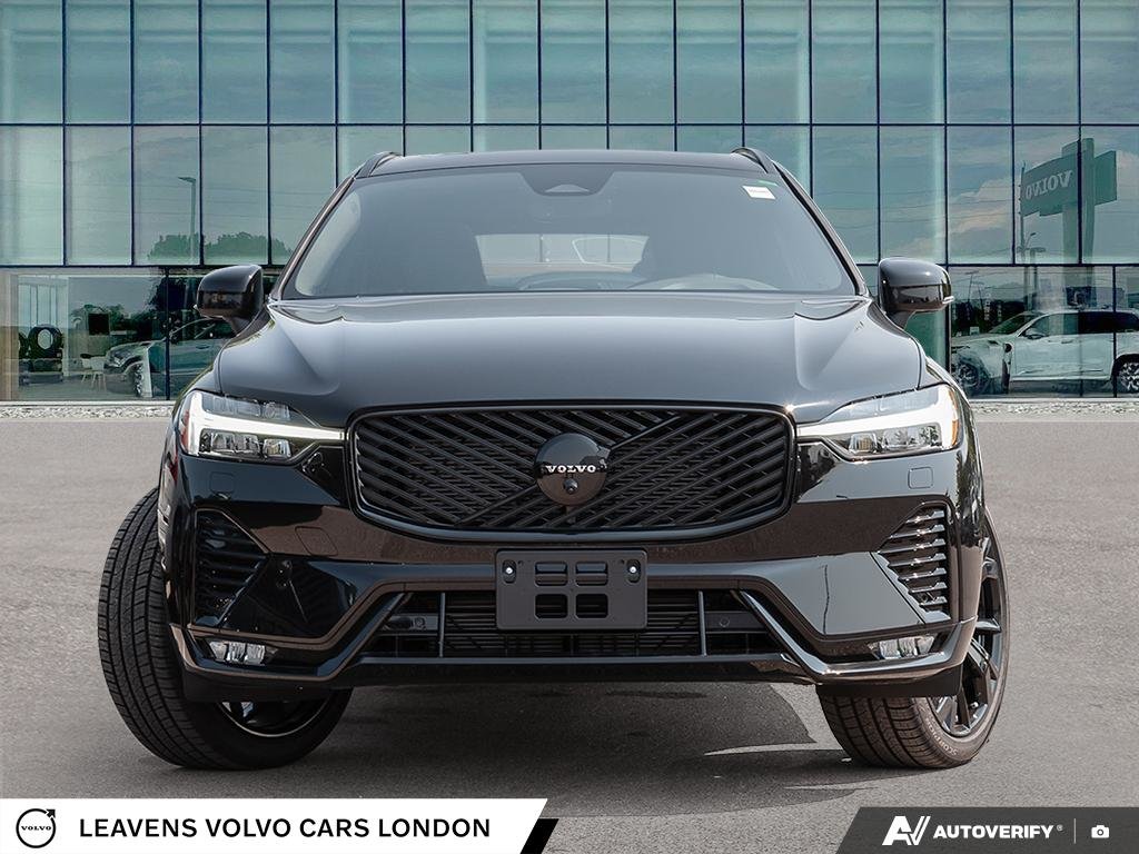 2027 Volvo XC60 ULTRA BLACK EDITION-1