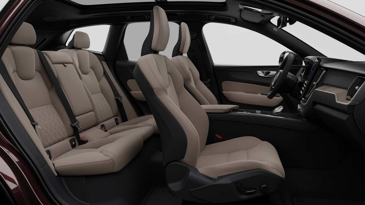 2027 Volvo XC60 PLUS DARK THEME-12