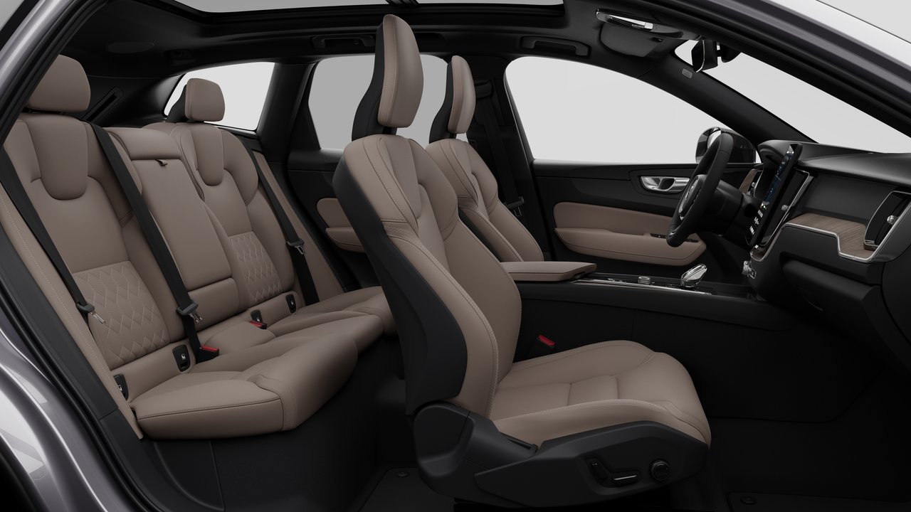 2027 Volvo XC60 PLUS DARK THEME-12