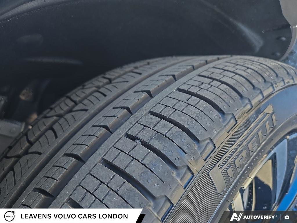 2026 Volvo XC90 PLUG-IN HYBRID PLUS DARK THEME-6