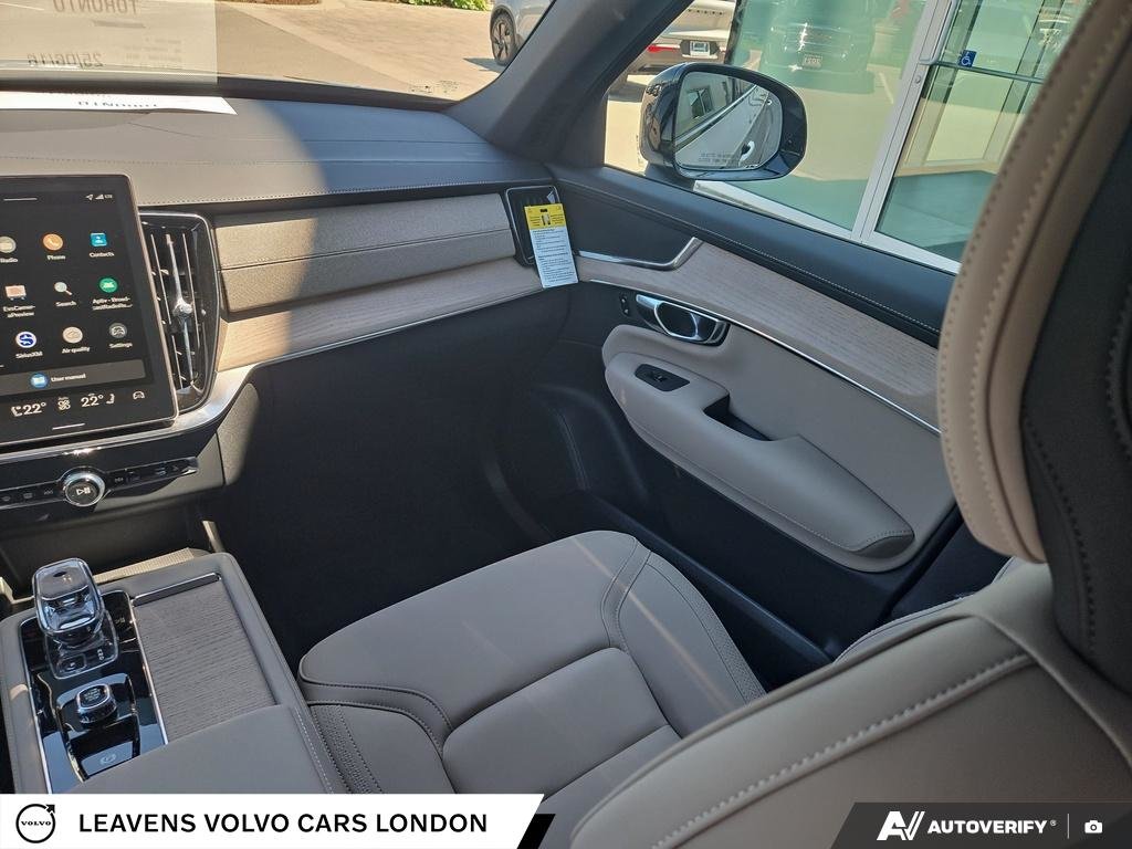 2026 Volvo XC90 PLUG-IN HYBRID PLUS DARK THEME-24