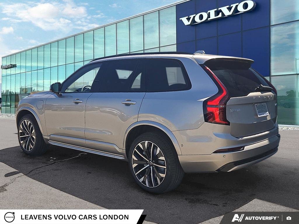 2026 Volvo XC90 PLUG-IN HYBRID PLUS DARK THEME-3