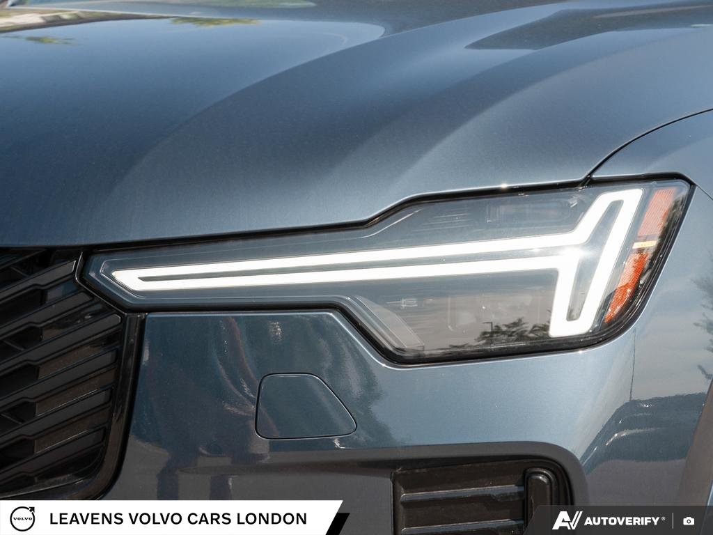 2026 Volvo XC90 PLUG-IN HYBRID PLUS DARK THEME-9