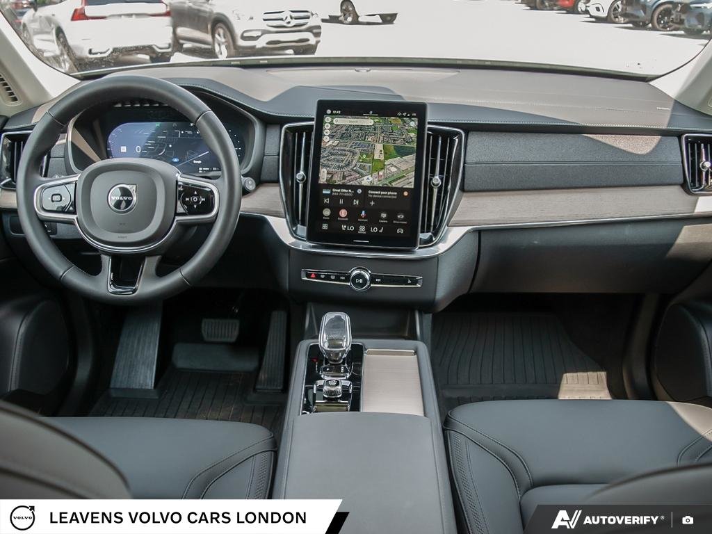 2026 Volvo XC90 PLUG-IN HYBRID PLUS DARK THEME-24
