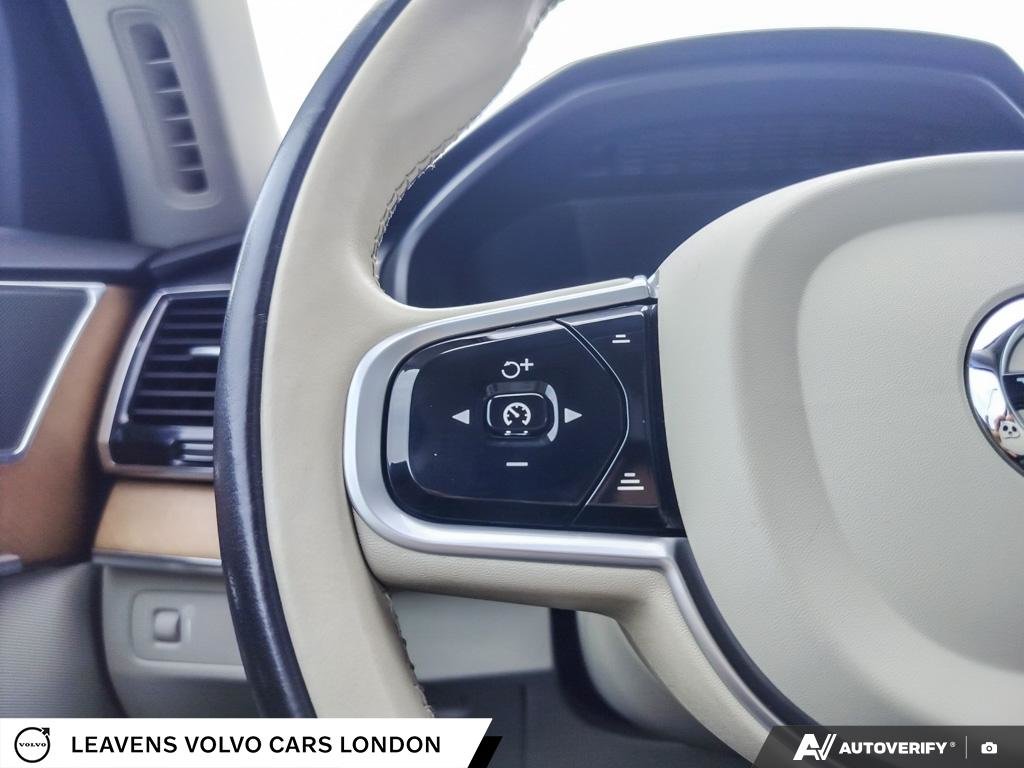 2020 Volvo XC90 MOMENTUM-29