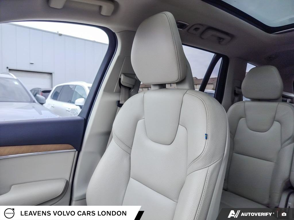 2020 Volvo XC90 MOMENTUM-19