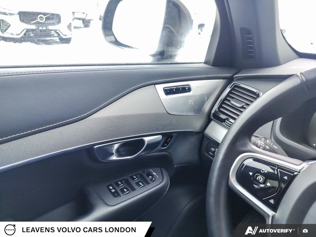2022 Volvo XC90 R-DESIGN-16