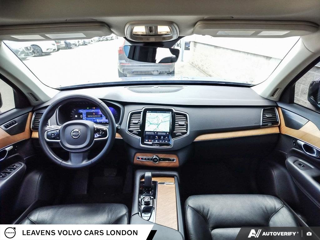 2023 Volvo XC90 PLUS DARK THEME-23