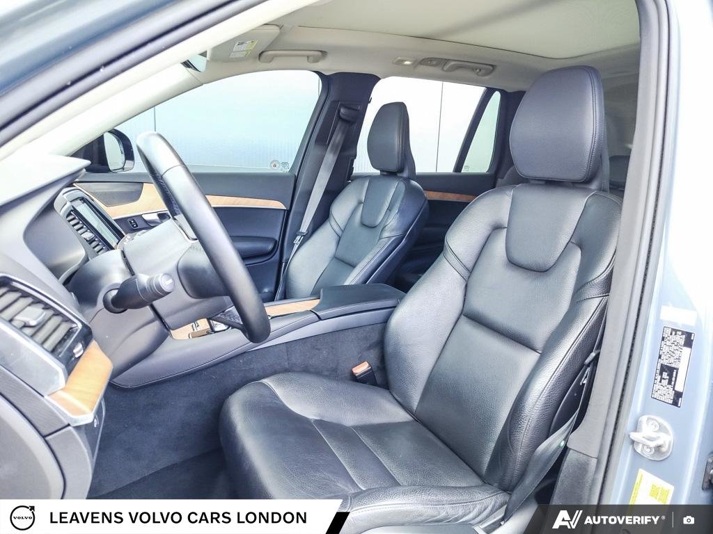 2023 Volvo XC90 PLUS DARK THEME-25