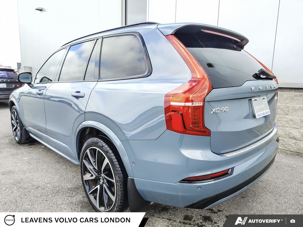2023 Volvo XC90 PLUS DARK THEME-10
