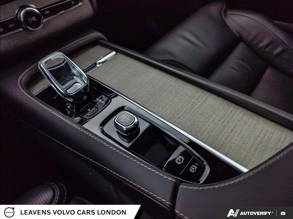 2024 Volvo XC90 ULTIMATE BRIGHT THEME-17