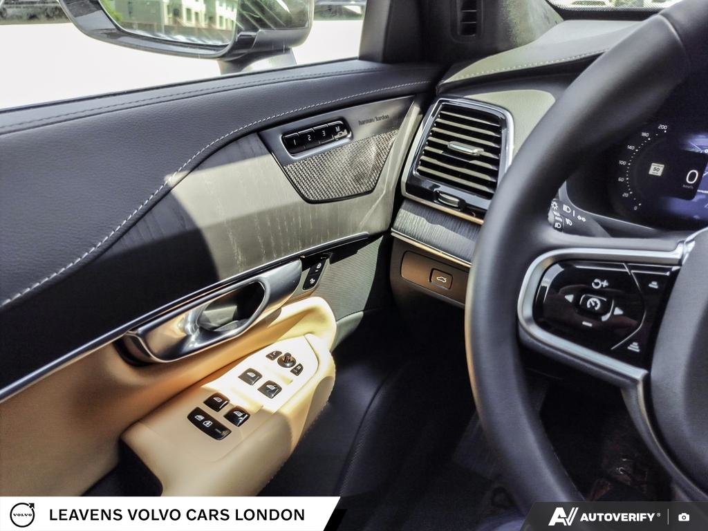 2025 Volvo XC90 ULTRA BRIGHT THEME-16