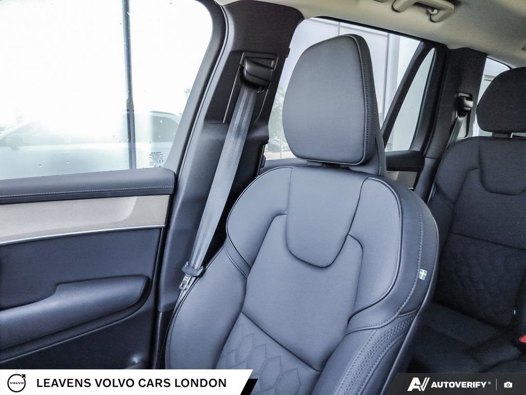 2026 Volvo XC90 PLUS DARK THEME-19
