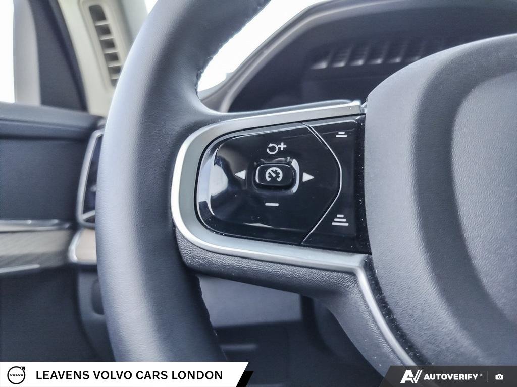 2026 Volvo XC90 PLUS DARK THEME-29
