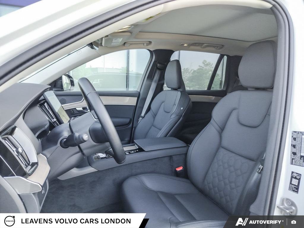 2026 Volvo XC90 PLUS DARK THEME-25