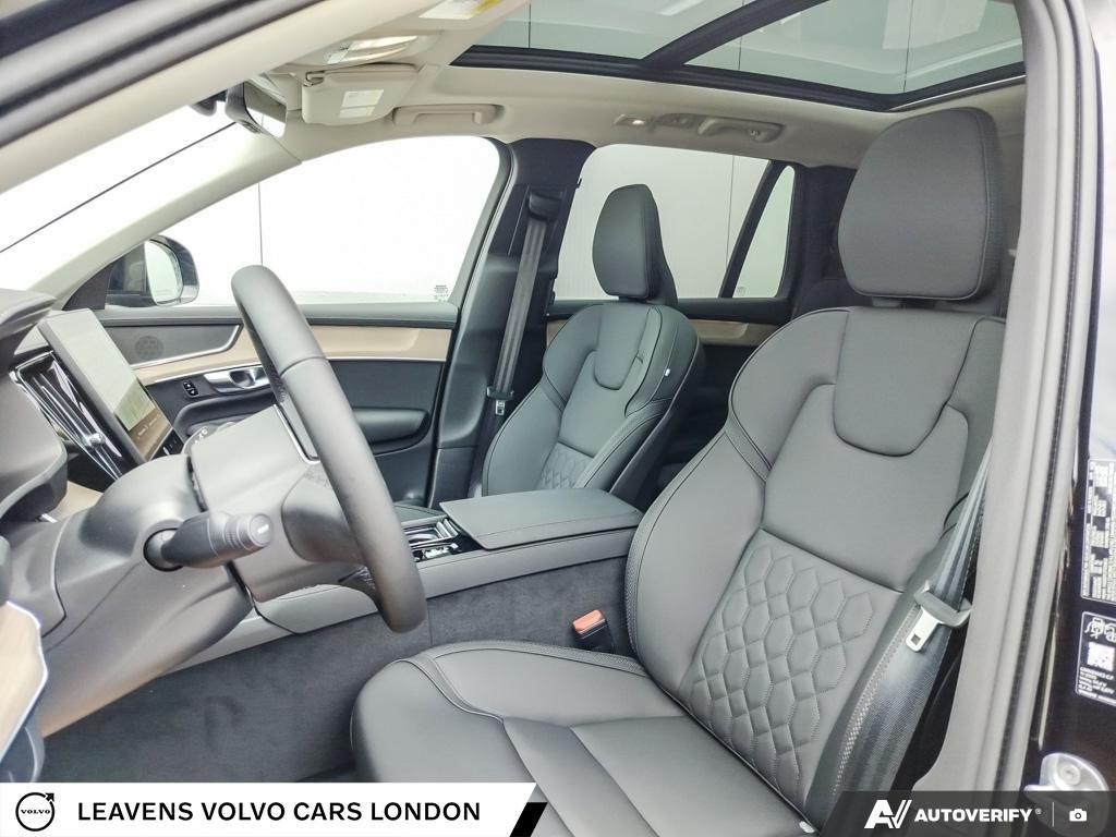 2026 Volvo XC90 PLUS DARK THEME-25