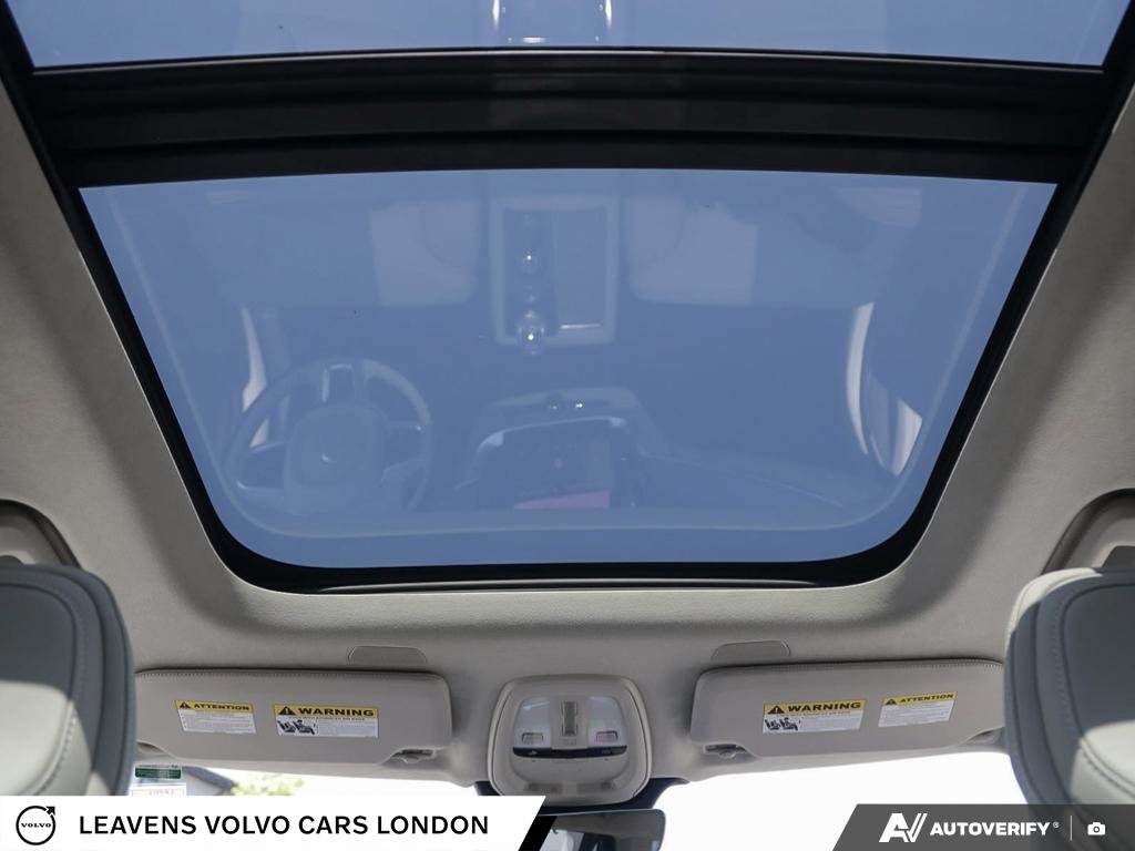 2027 Volvo XC90 ULTRA BRIGHT THEME-25