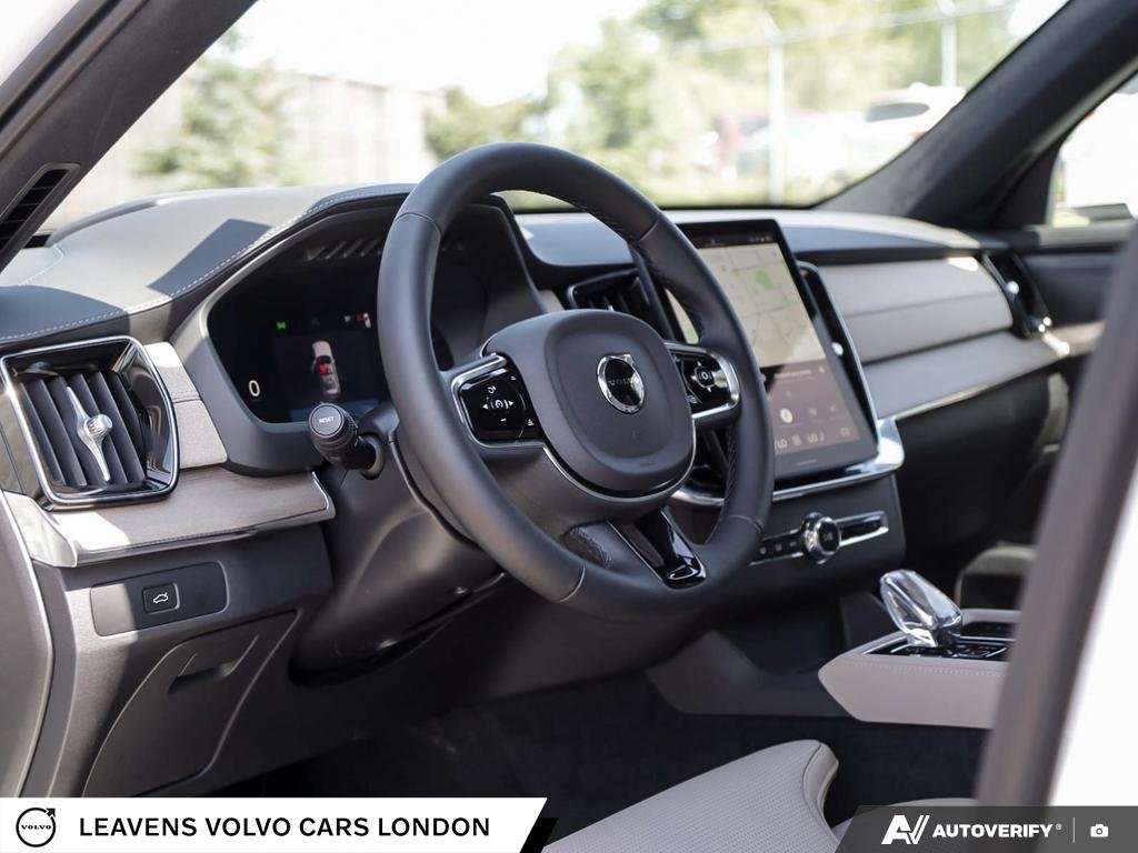 2027 Volvo XC90 ULTRA BRIGHT THEME-12