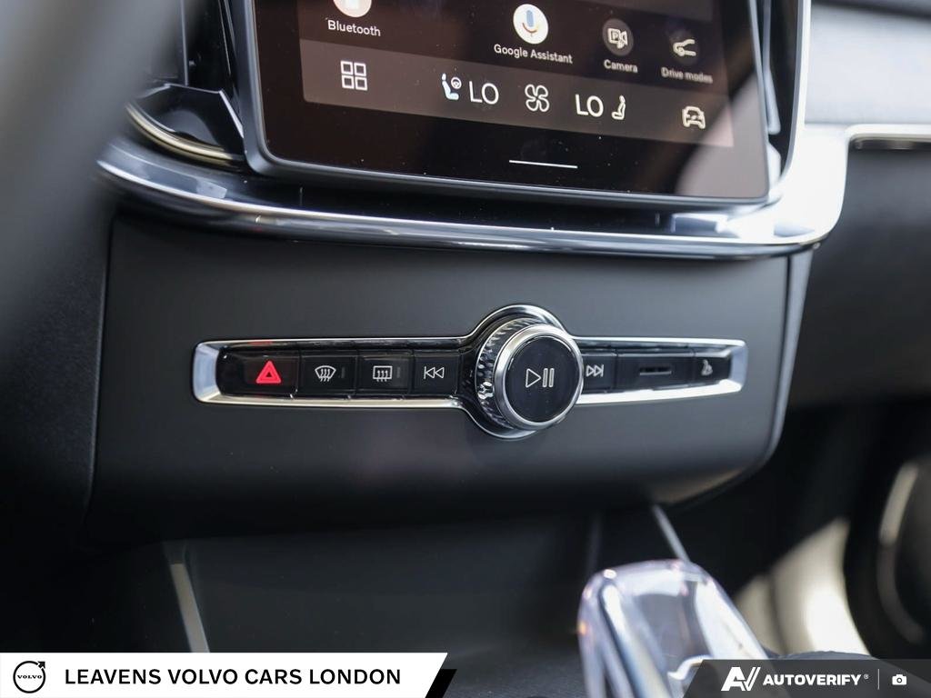 2027 Volvo XC90 ULTRA DARK THEME-19