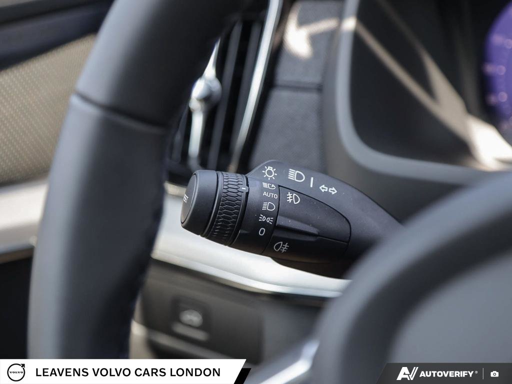 2027 Volvo XC90 ULTRA BLACK EDITION-15