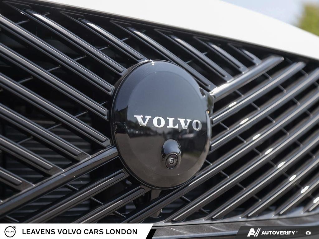 2027 Volvo XC90 ULTRA BLACK EDITION-8