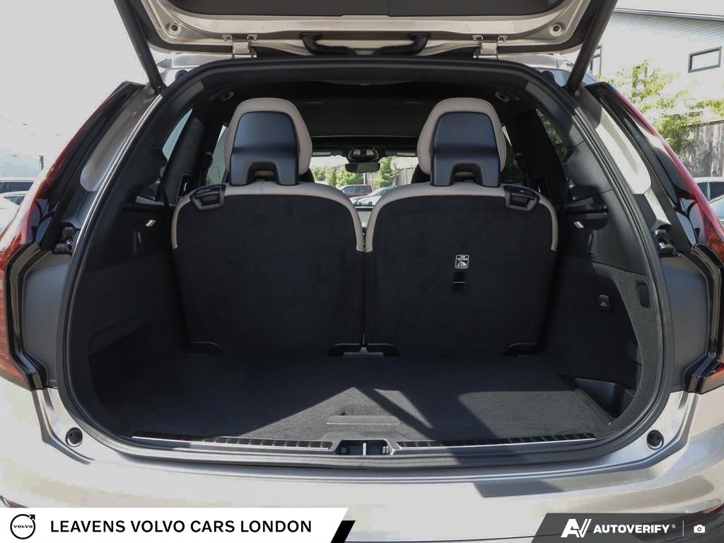 2027 Volvo XC90 ULTRA BRIGHT THEME-10