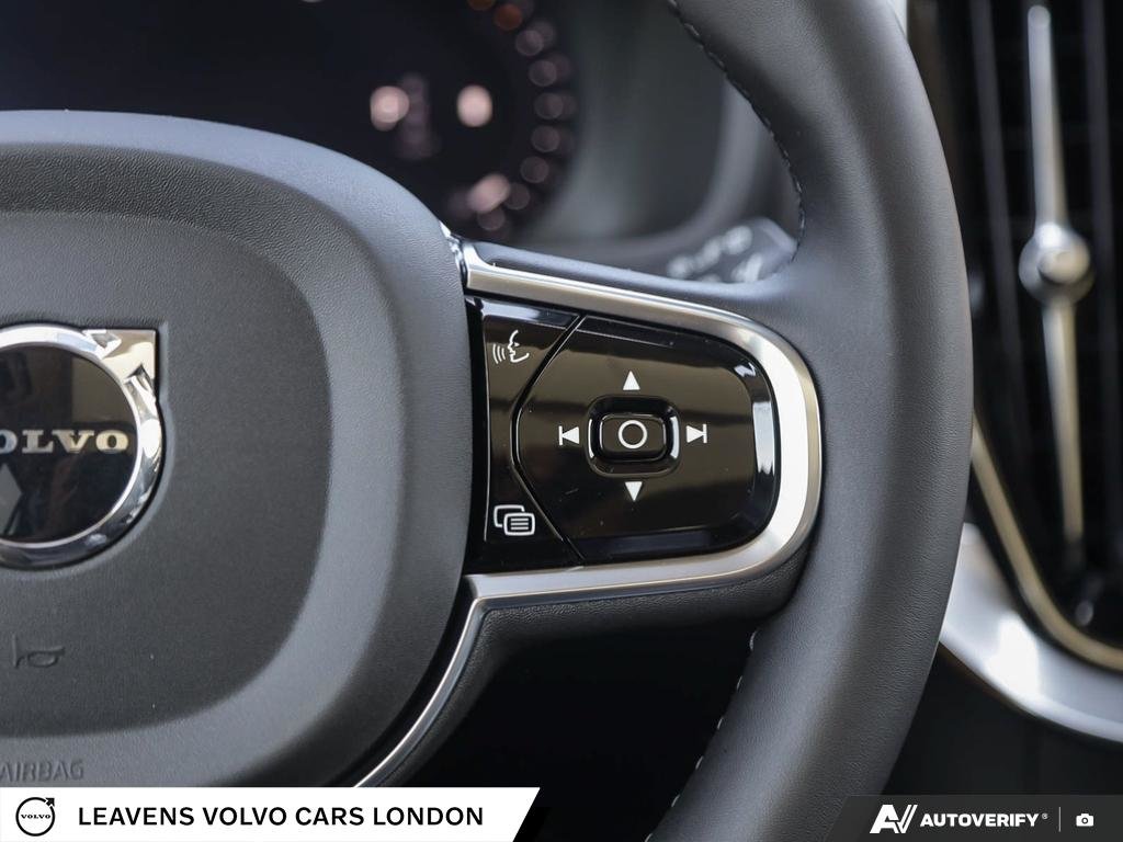 2027 Volvo XC90 ULTRA DARK THEME-17