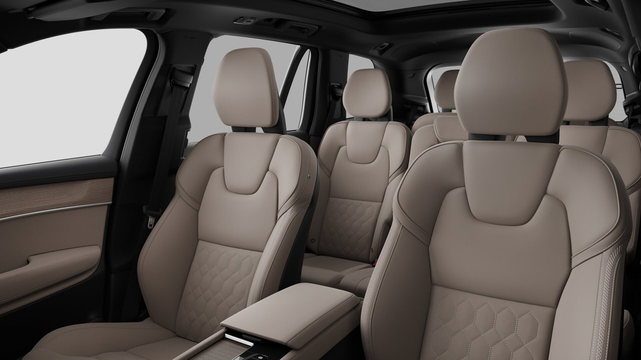2027 Volvo XC90 PLUS DARK THEME-11