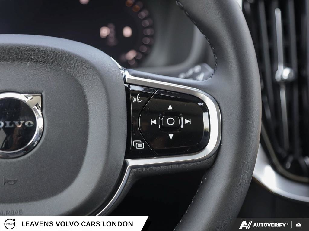 2027 Volvo XC90 ULTRA DARK THEME-17