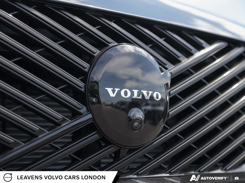 2027 Volvo XC90 ULTRA BLACK EDITION-8